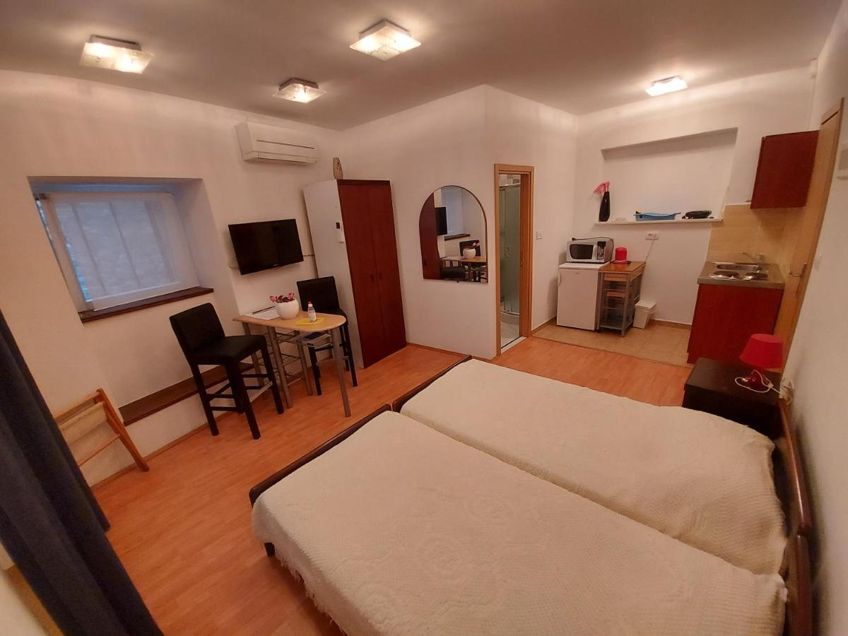 Guesthouse Boris Labin  Ngoại thất bức ảnh