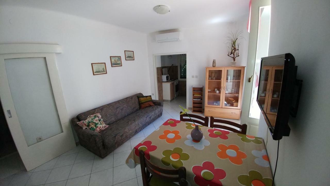 Guesthouse Boris Labin  Ngoại thất bức ảnh